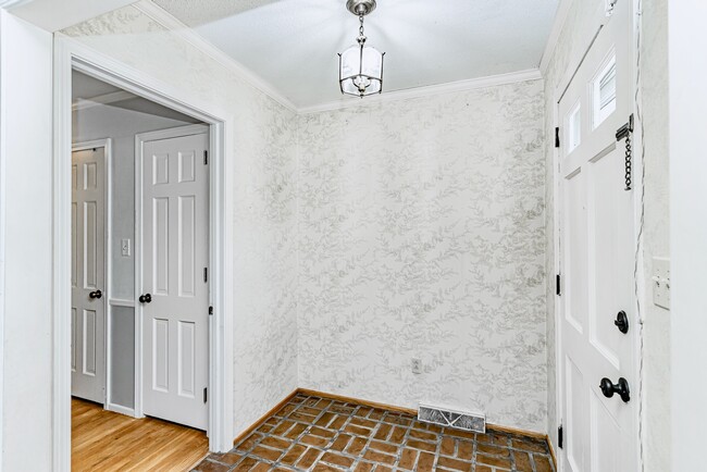 300 Long Forest Cir in Anderson, SC - Building Photo - Building Photo