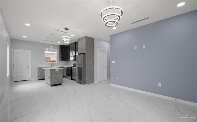 19 S Dominique Dr in Pharr, TX - Building Photo - Building Photo