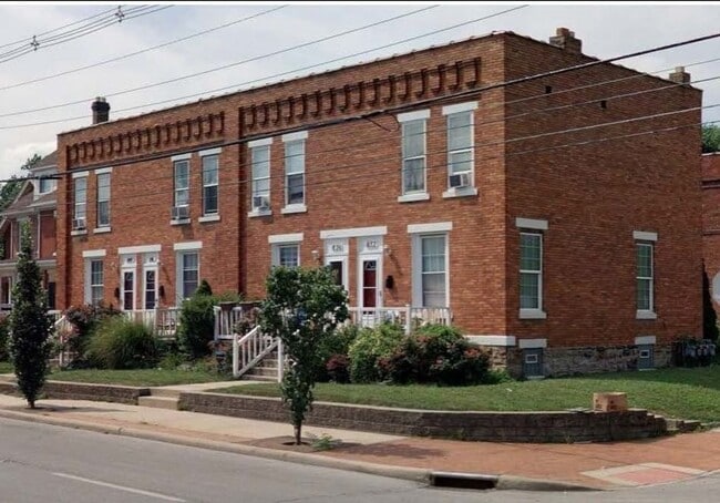 property at 850-852 E Livingston Ave