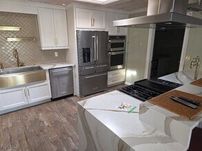 1002 NE 3rd St in Cape Coral, FL - Building Photo - Building Photo