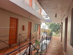 141 SW 14th Ave in Miami, FL - Building Photo - Building Photo