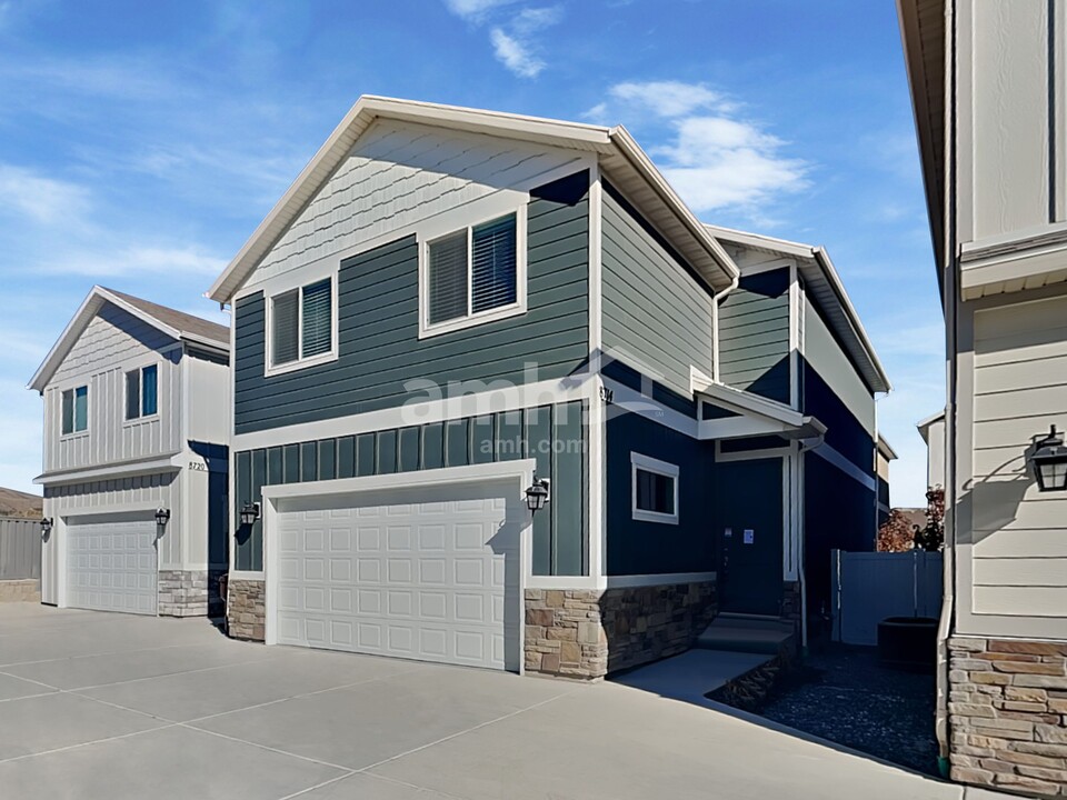 8714 N Riviera Alley in Eagle Mountain, UT - Building Photo