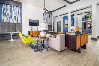 Emerge Vista in San Antonio, TX - Building Photo - Building Photo