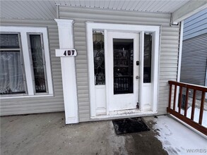 407 Potomac Ave in Buffalo, NY - Building Photo - Building Photo