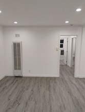 924 N Curson Ave in West Hollywood, CA - Foto de edificio - Building Photo