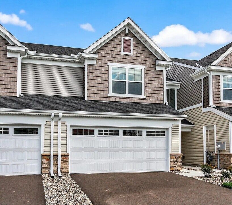 14392 Allerton Wy in Rosemount, MN - Building Photo