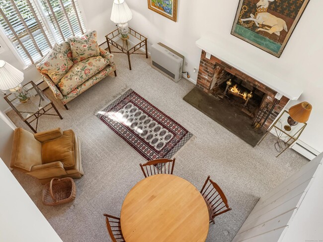 property at 106 Spoonwood Rd