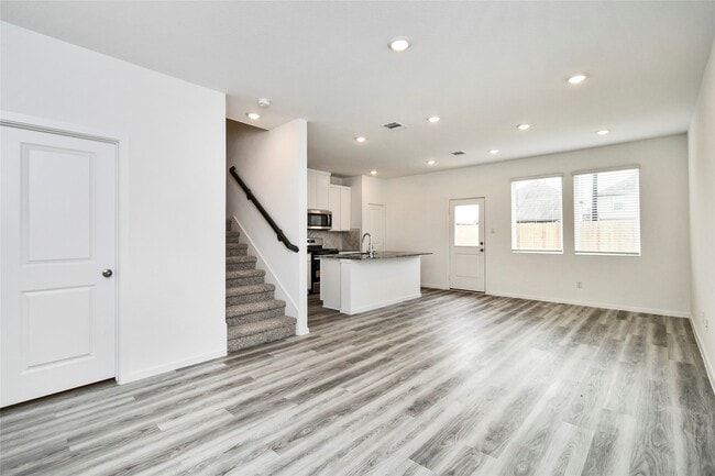 property at 7534 Linda Lk Ct