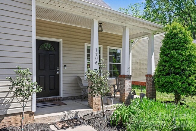 1706 Dallas Ave in Charlotte, NC - Building Photo - Building Photo