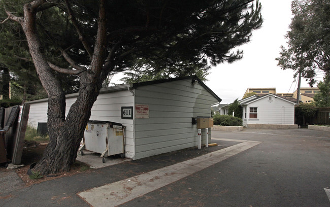 611 Soquel Ave in Santa Cruz, CA - Building Photo - Building Photo