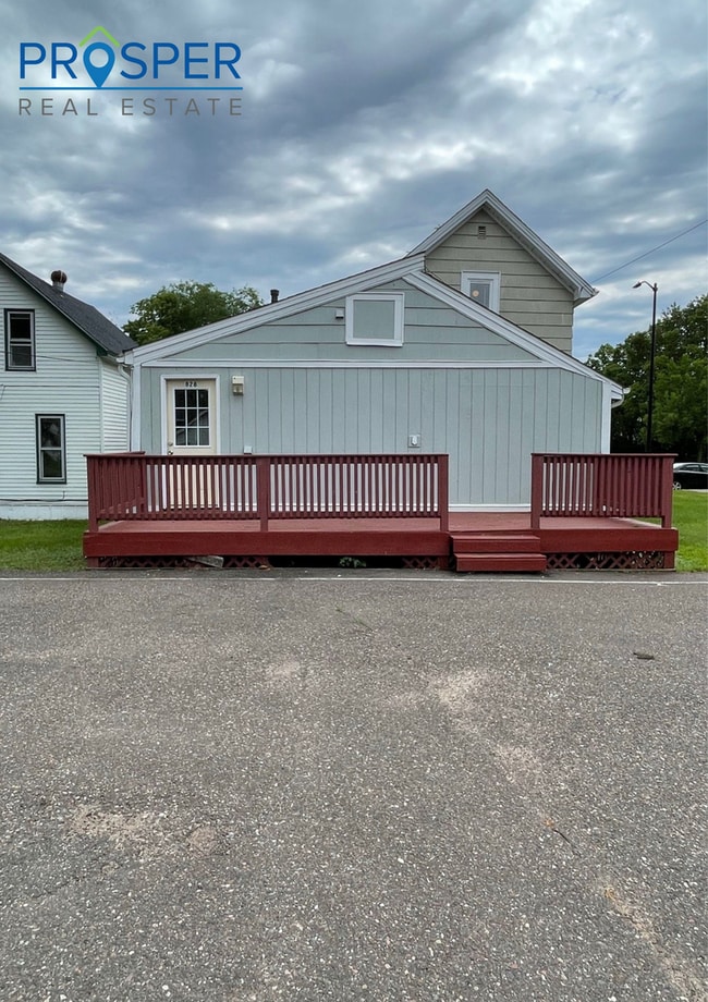 property at 828 Water St