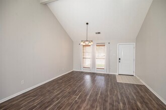 5617 Fresh Meadow in League City, TX - Building Photo - Building Photo