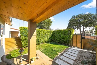 6415 Madden Ave in Los Angeles, CA - Foto de edificio - Building Photo