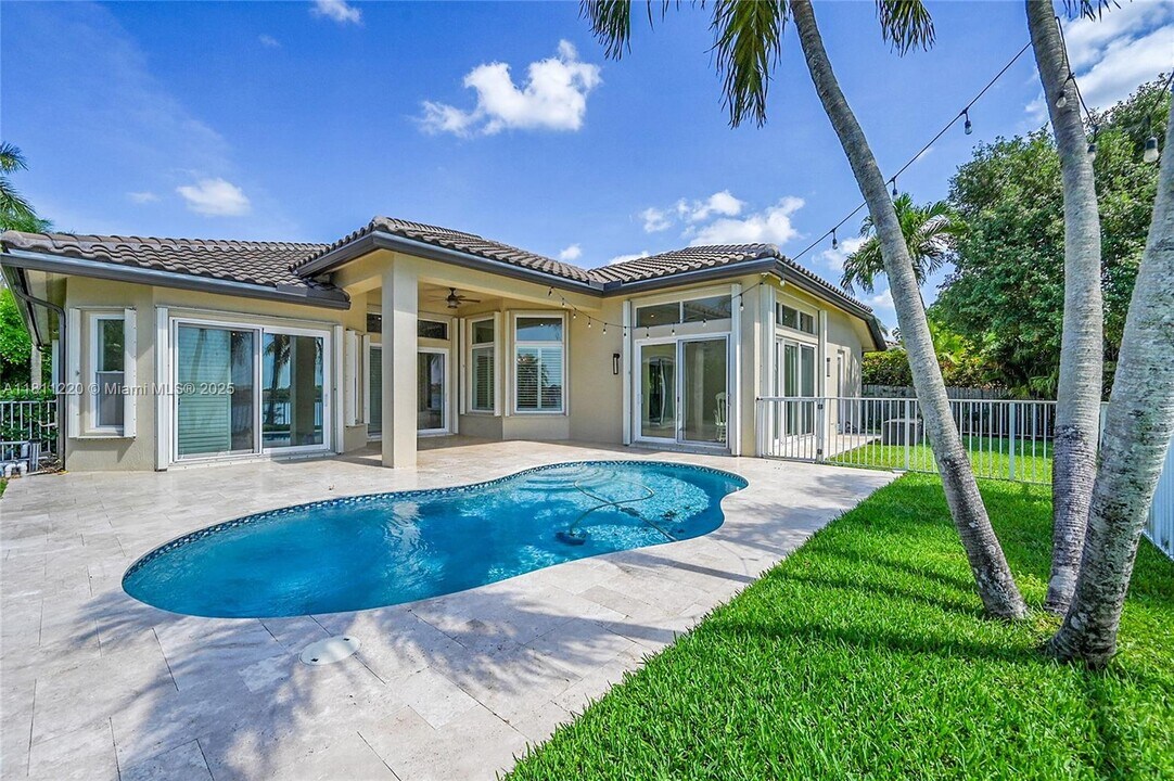 512 NW 120th Dr in Coral Springs, FL - Building Photo