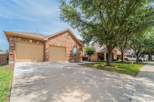 2741 Sunlight Dr
