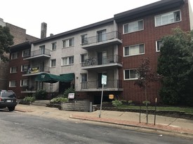 Pere Marquette Apartamentos