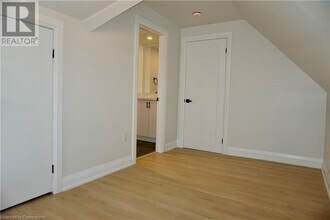 79 Sanford Ave S in Hamilton, ON - Building Photo - Building Photo