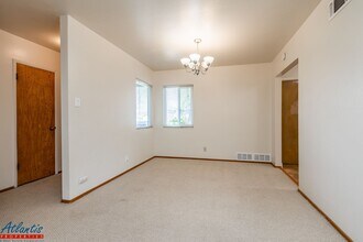 4568 Strawberry Park Dr in San Jose, CA - Building Photo - Building Photo
