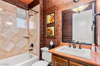 9145 Tesoras Dr in Las Vegas, NV - Building Photo - Building Photo