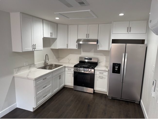 property at 900 Stern Ln