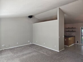 704 S Shoreline Ct in Post Falls, ID - Building Photo - Building Photo