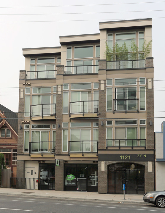 The Zen in Victoria, BC - Building Photo