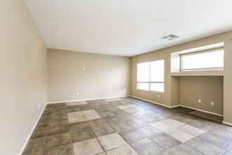 3636 Beacon Point St in Las Vegas, NV - Building Photo - Building Photo