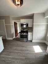 931 S 74th St, Unit Upper in West Allis, WI - Building Photo