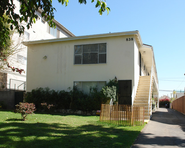 838 N Mariposa Ave in Los Angeles, CA - Building Photo - Building Photo