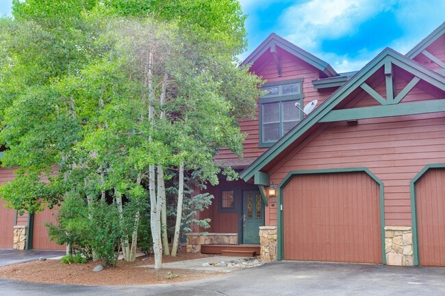 property at 85 Chestnut Ln