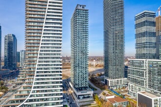 Jade Waterfront Condos in Toronto, ON - Building Photo - Building Photo