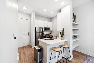 2901 Indiana St, Unit SI ID1289463P in Dallas, TX - Building Photo - Building Photo