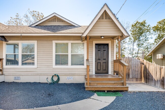 property at 312 Arlington Ct