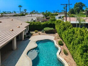 43501 Parkway Esplanade W in La Quinta, CA - Building Photo - Building Photo