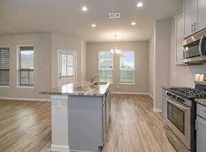 13205 Leisure Cove Dr in Texas City, TX - Building Photo - Building Photo