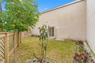 11009 Mainsail Dr in Hollywood, FL - Building Photo - Building Photo