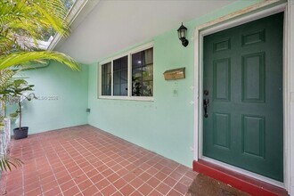 3490 William Ave in Miami, FL - Building Photo - Building Photo