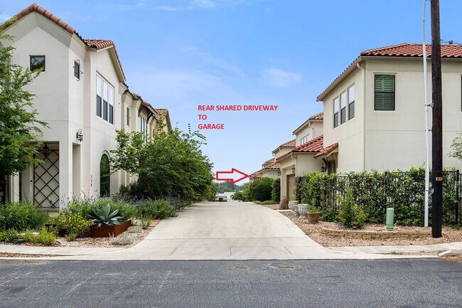 246 Brahan Blvd in San Antonio, TX - Building Photo - Building Photo