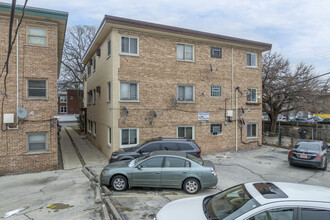 820-828 N Austin Blvd in Oak Park, IL - Building Photo - Building Photo