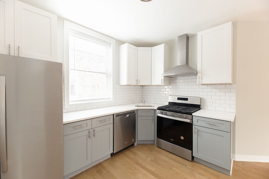 4840 N Wolcott Ave, Unit GDN in Chicago, IL - Foto de edificio