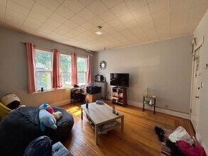 427 6th St SE in Minneapolis, MN - Building Photo - Building Photo