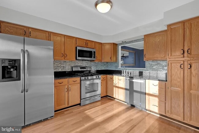 20888 Sandstone Square in Sterling, VA - Building Photo - Building Photo