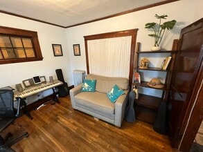 16 Silvey Pl in Somerville, MA - Building Photo - Building Photo