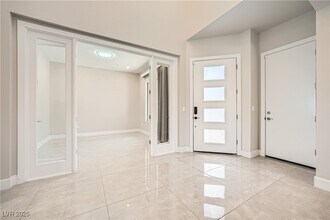 230 Wilson Rdg St in Las Vegas, NV - Building Photo - Building Photo
