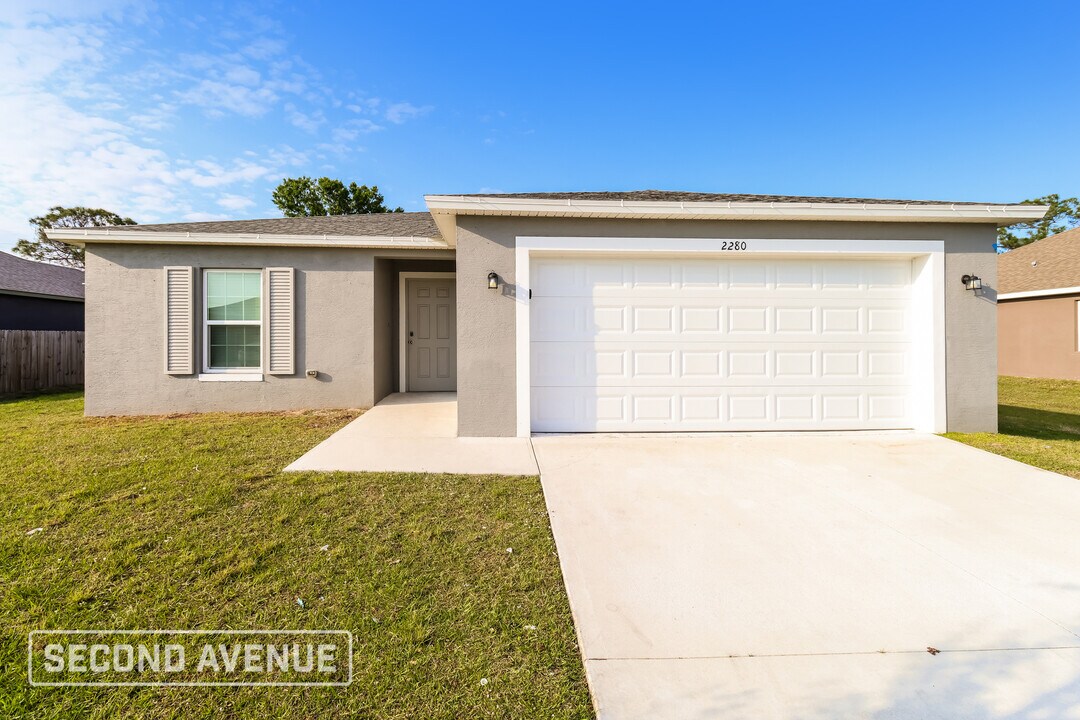 2280 Gascon Rd SW in Palm Bay, FL - Building Photo
