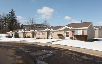 Marsh Ridge - A Senior Community in Grand Rapids, MI - Building Photo - Building Photo