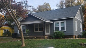 806 Ewing Blvd, Unit D in Murfreesboro, TN - Building Photo
