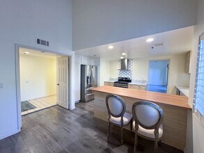 1000 E California Blvd, Unit 301 in Pasadena, CA - Building Photo - Building Photo