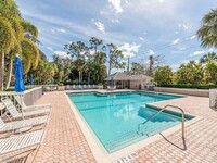 510 Sugar Pine Ln in Naples, FL - Building Photo - Building Photo