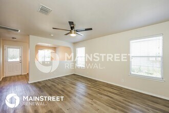 9719 Marbach Bend in San Antonio, TX - Foto de edificio - Building Photo